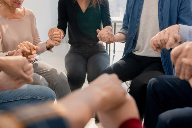 florida drug addiction treatment center therapy group meets at florida drug addiction treatment center
